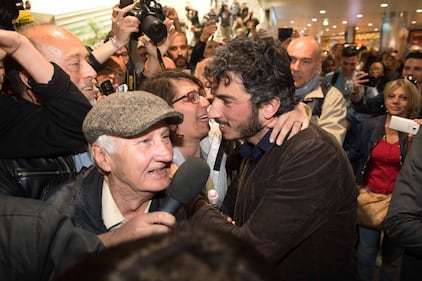 Gabriele Del Grande, l'arrivo all'aeroporto di Bologna 7