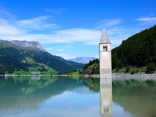 Lago di Resia: Curon e la storia del paese sommerso