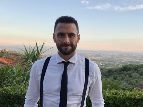 "Sempre insieme": muore a soli 42 anni, il gesto del padre per la figlia