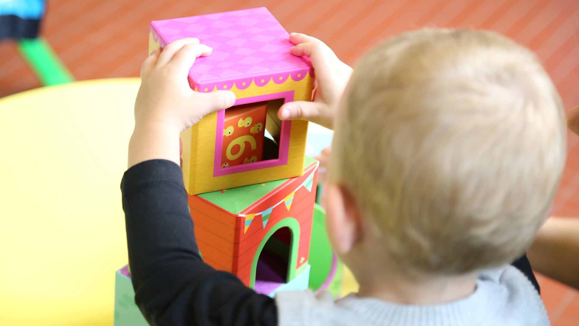 Foto di bimbi online, il Garante della Privacy sanziona un asilo nido