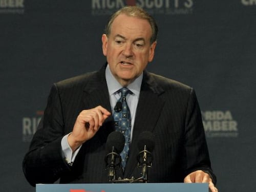 Ambasciatore USA Huckabee: “Terrorismo’ l’assedio dei coloni nelle case palestinesi a Qusra”