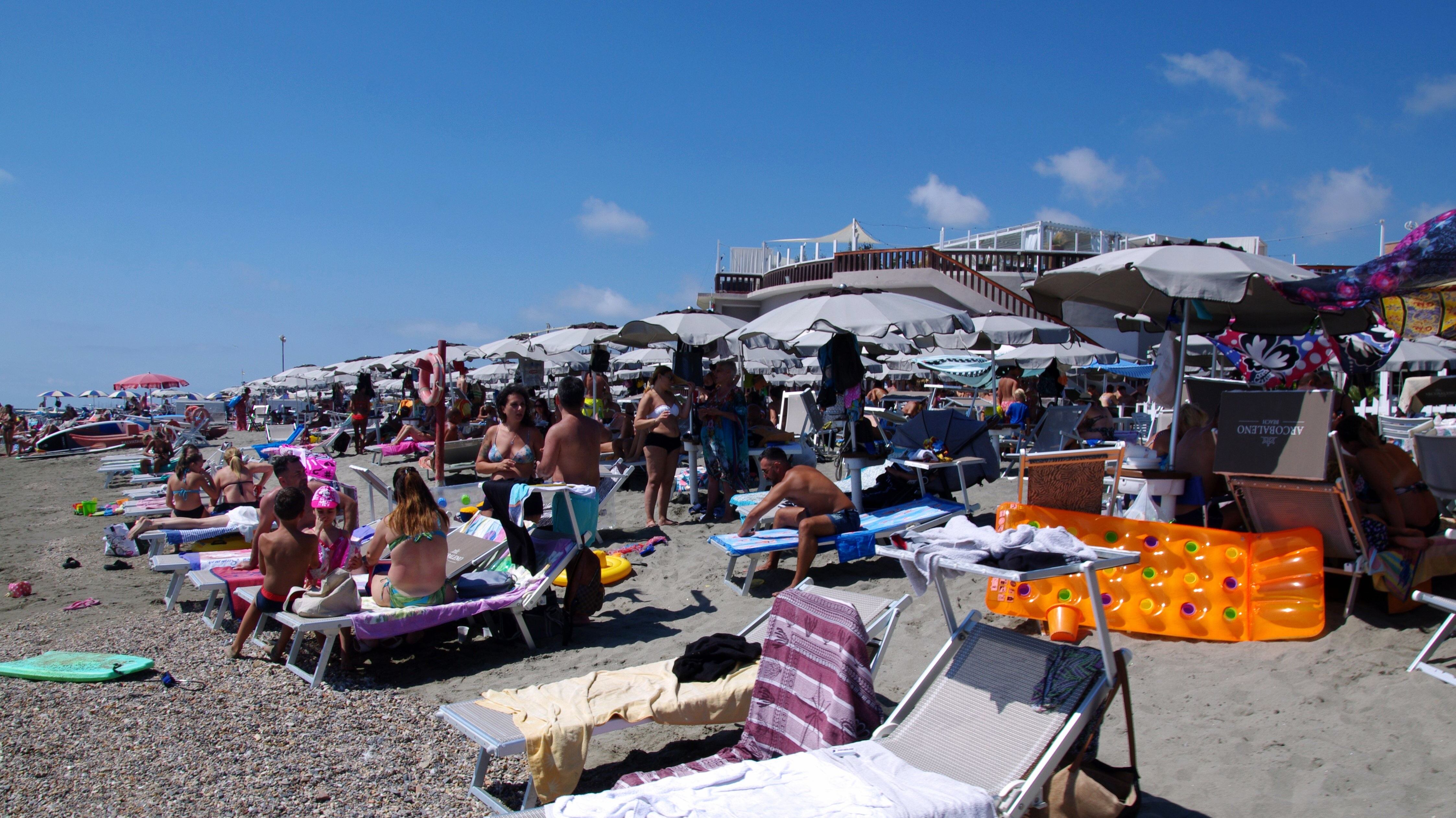 "Ostia tra le spiagge più brutte d'Europa". La classifica che fa infuriare i romani