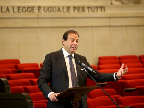 Fisco, rinviata la "flat tax" ma tredicesime più pesanti