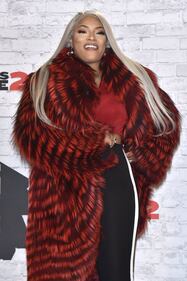 Il look particolare della rapper Stefflon Don agli MTV EMAs 3