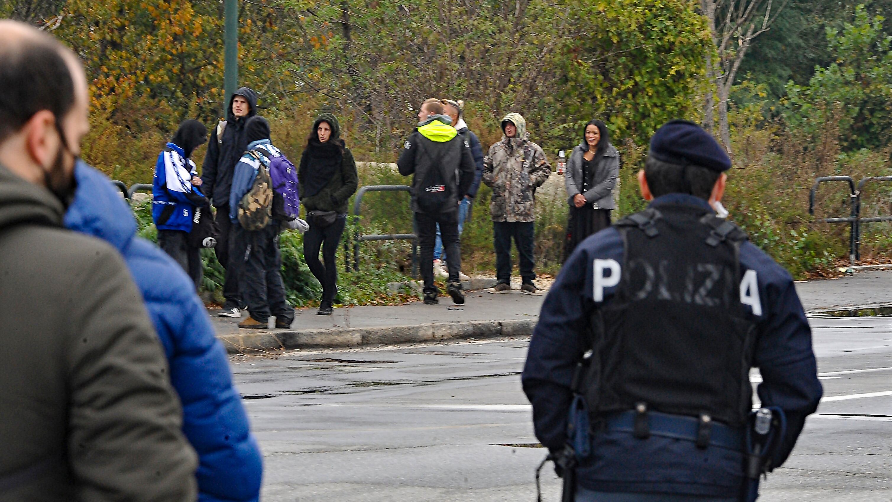 Sgomberato il rave party. L'ira degli agenti: "Ora leggi più severe"