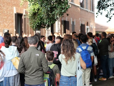 La visita del ministro Lollobrigida all'Istituto Agrario Garibaldi di Roma 3