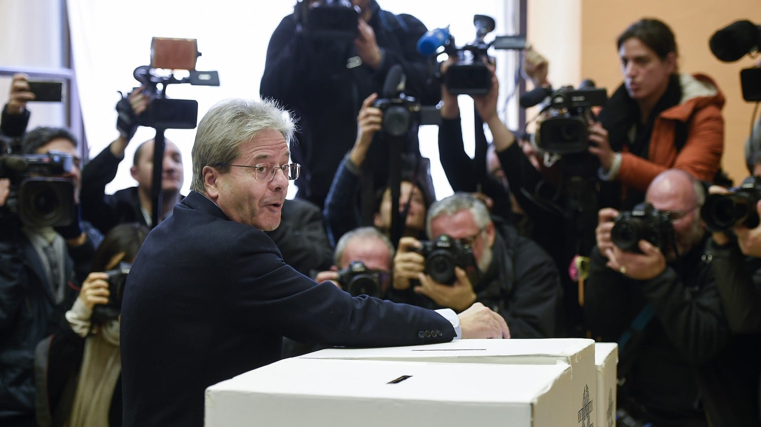 Urne aperte, Gentiloni e Mattarella a votare di prima mattina