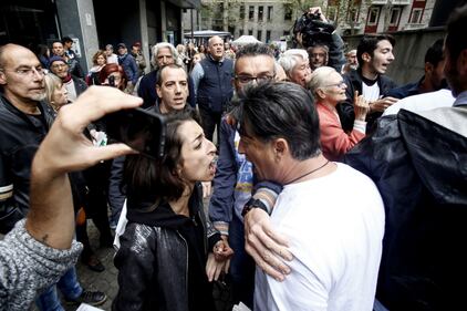 Milano, antagonisti attaccano Salvini 5