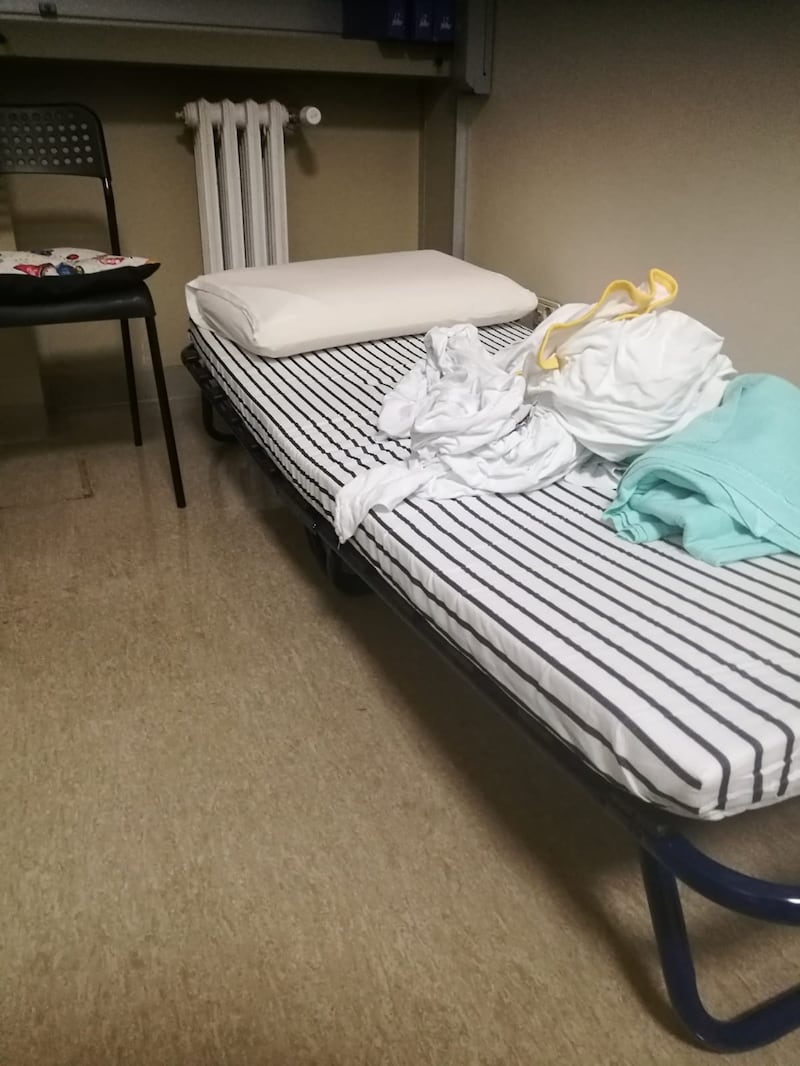 Coronavirus, materassi sul pavimento all'ospedale Sant'Andrea di Roma 4