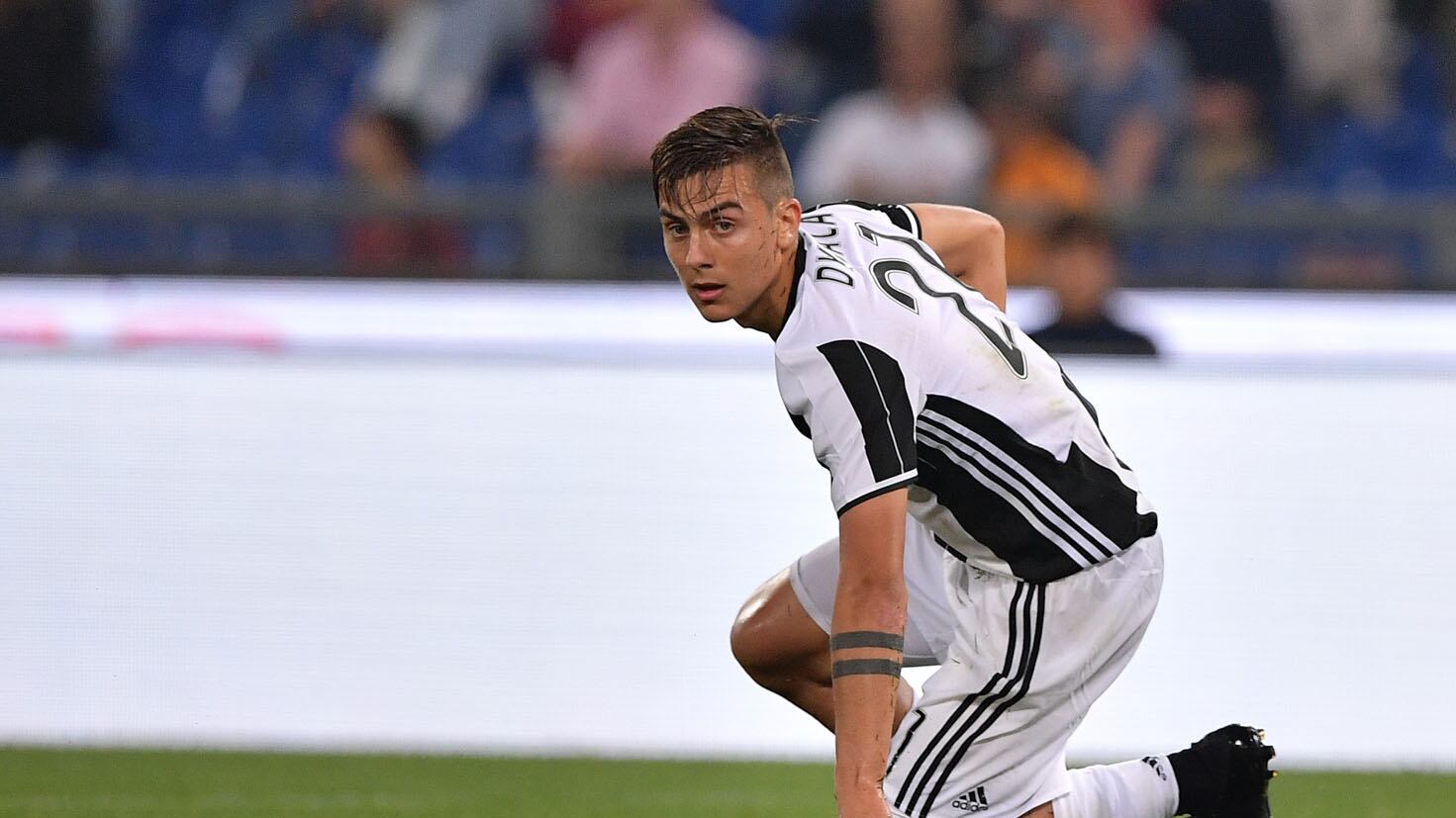 Platini, Tevez, Dybala Non c'è angelo custode per la Signora maledetta