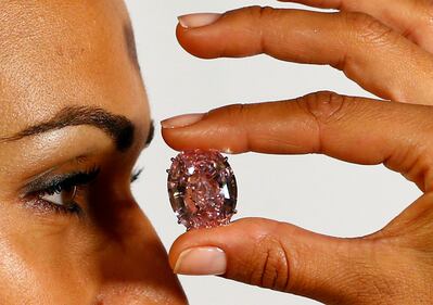 All'asta il diamante rosa da 60 milioni 5