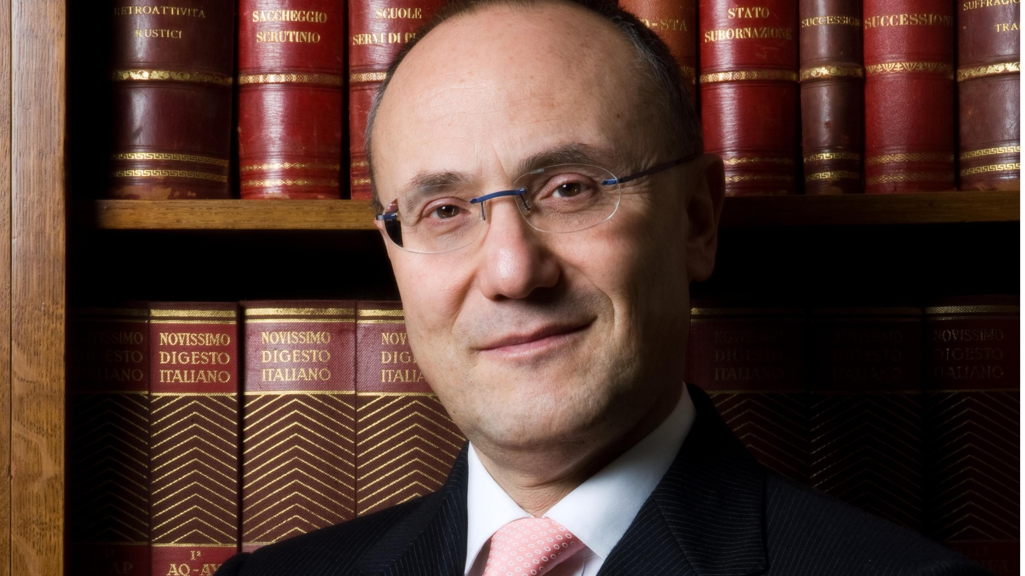 L'avvocato Vinci: "I sanitari adesso portino in tribunale il governo"