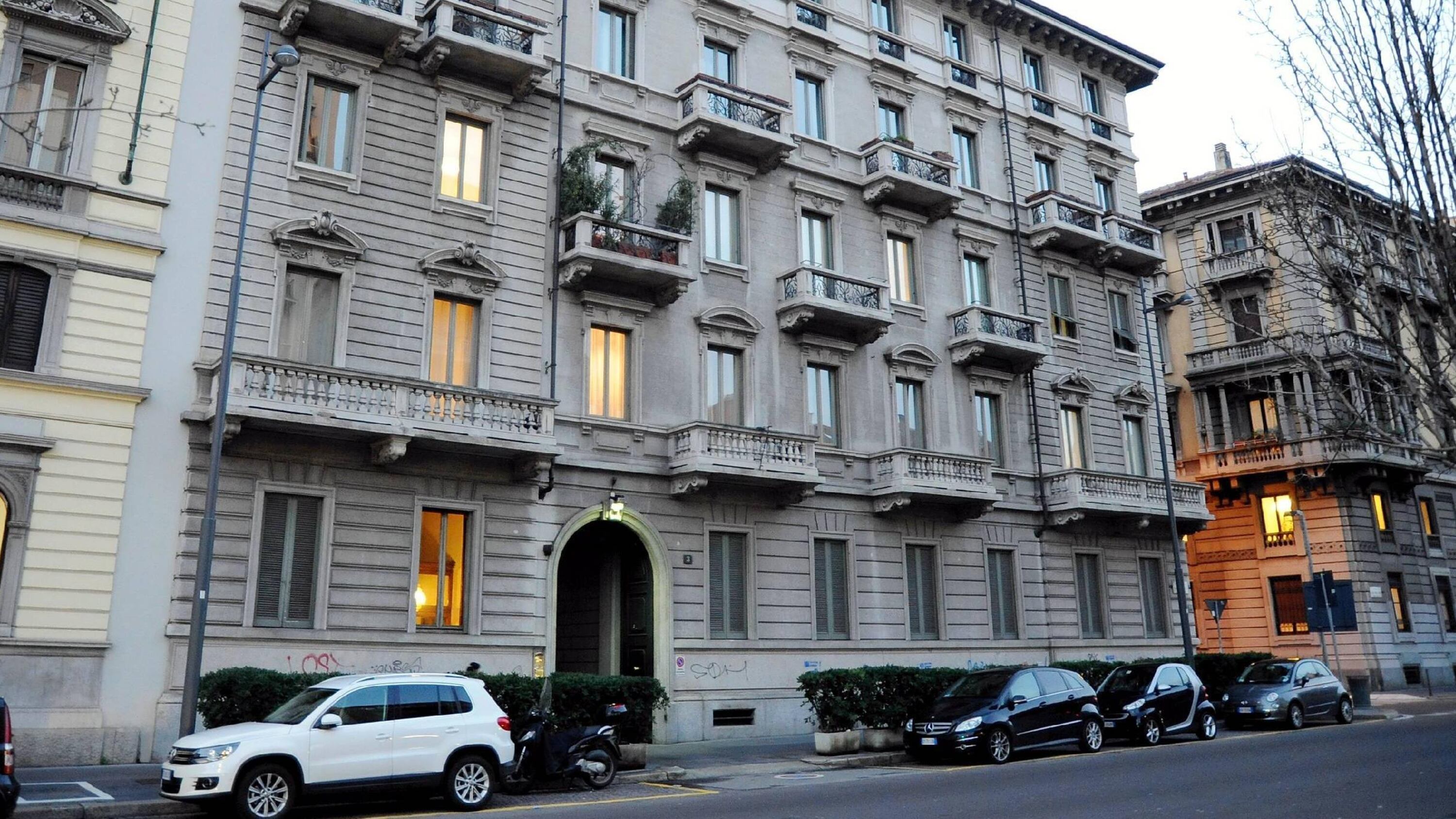 Casa di lusso in centro finisce a don Rigoldi E nessuno ne sa niente
