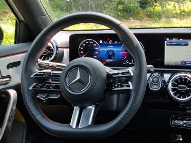 Mercedes Classe A 180d: guarda la gallery della berlina premium 19