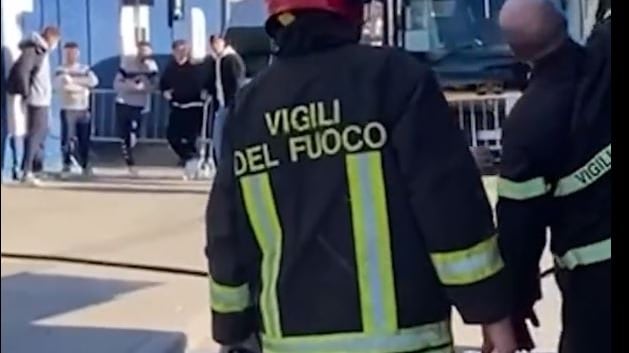 Paura al Castellani: incendio negli spogliatoi. Empoli-Lecce posticipata di un'ora