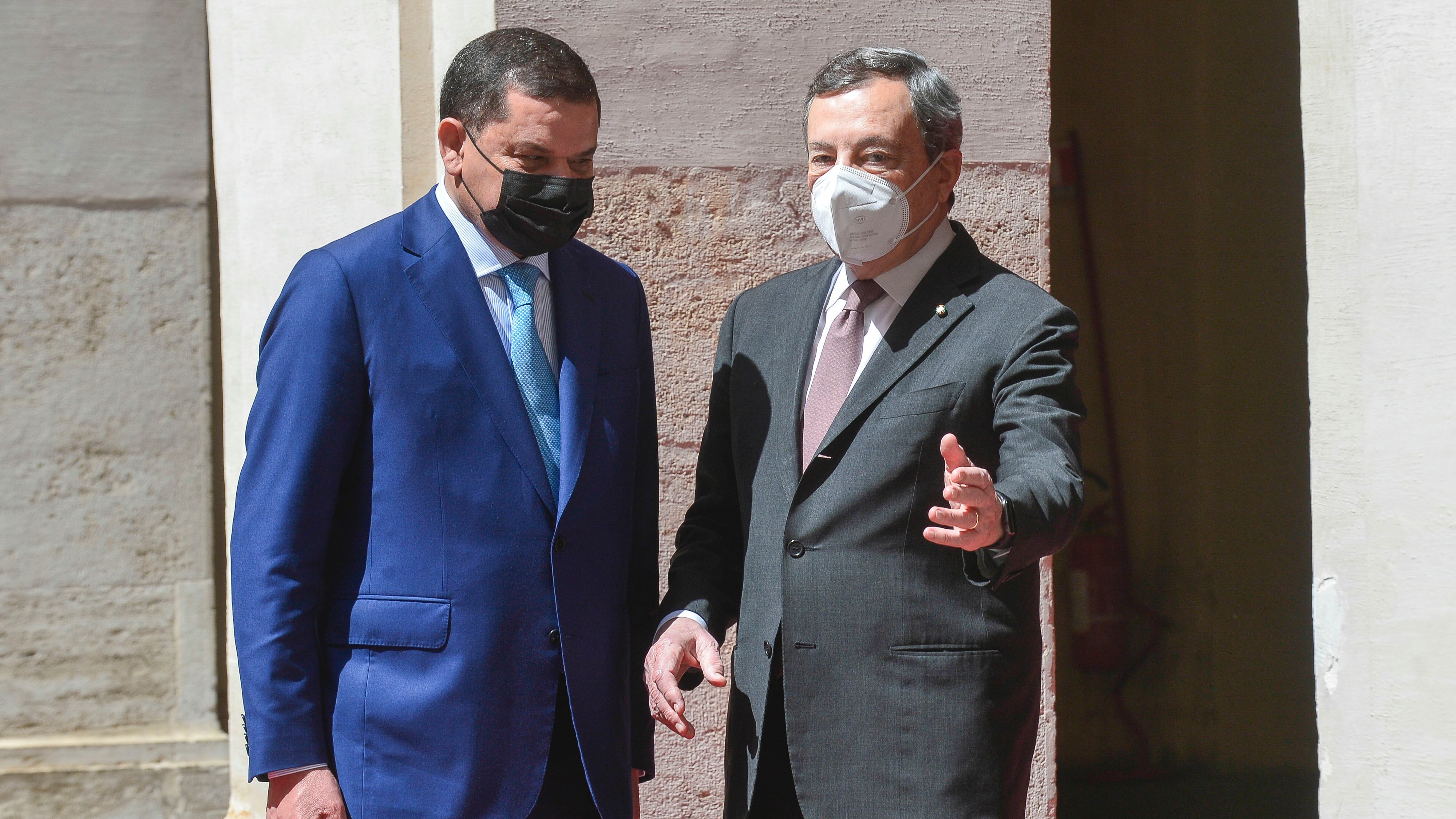 Draghi prova a fermare il caos. Vertice per "riprendere" la Libia