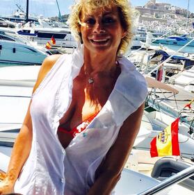 Carmen Russo esplosiva a Ibiza 2