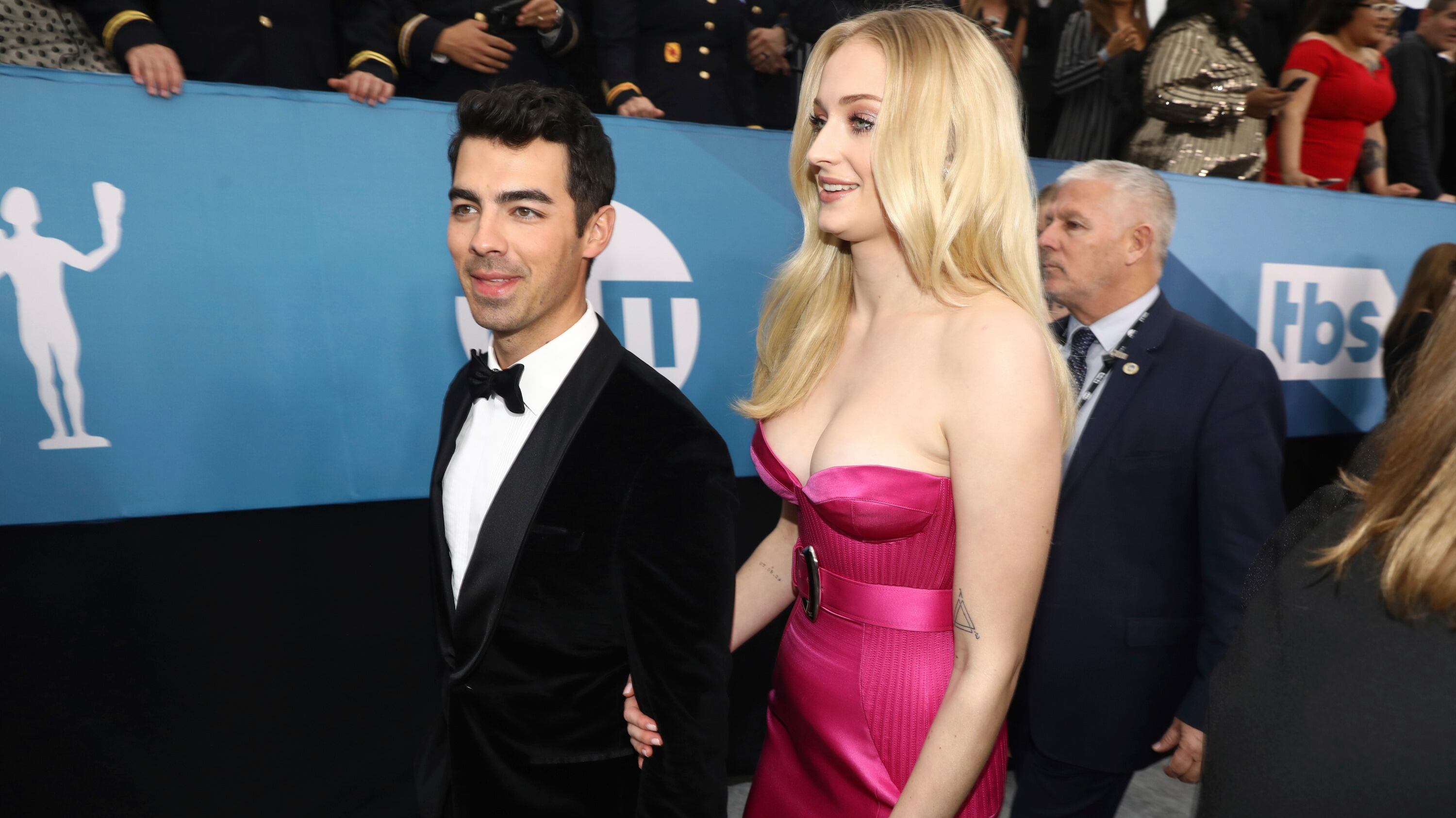 Sophie Turner e Joe Jonas comprano giocattoli, gravidanza in vista?