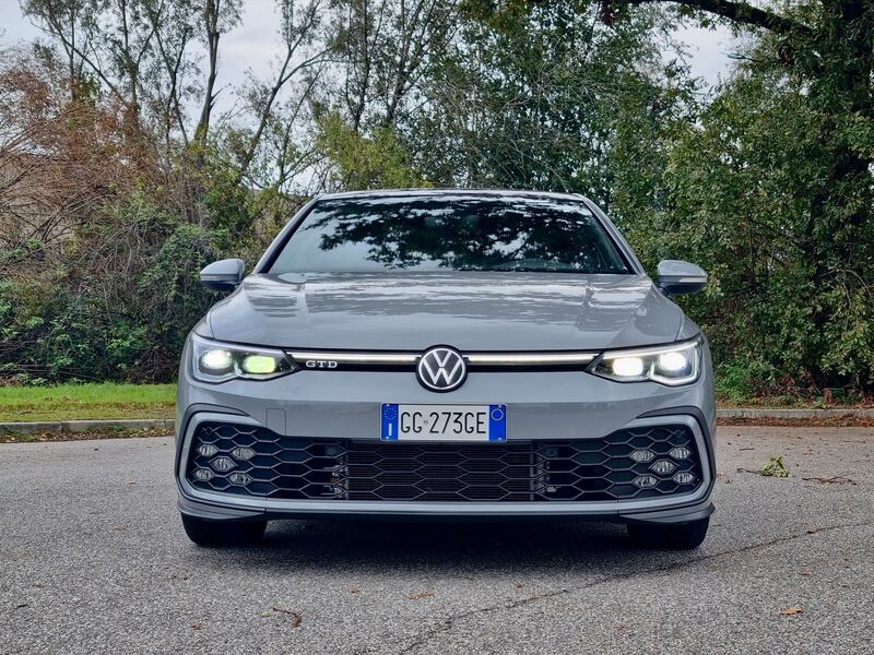Volkswagen Golf GTD: guarda la gallery della compatta sportiva diesel 4
