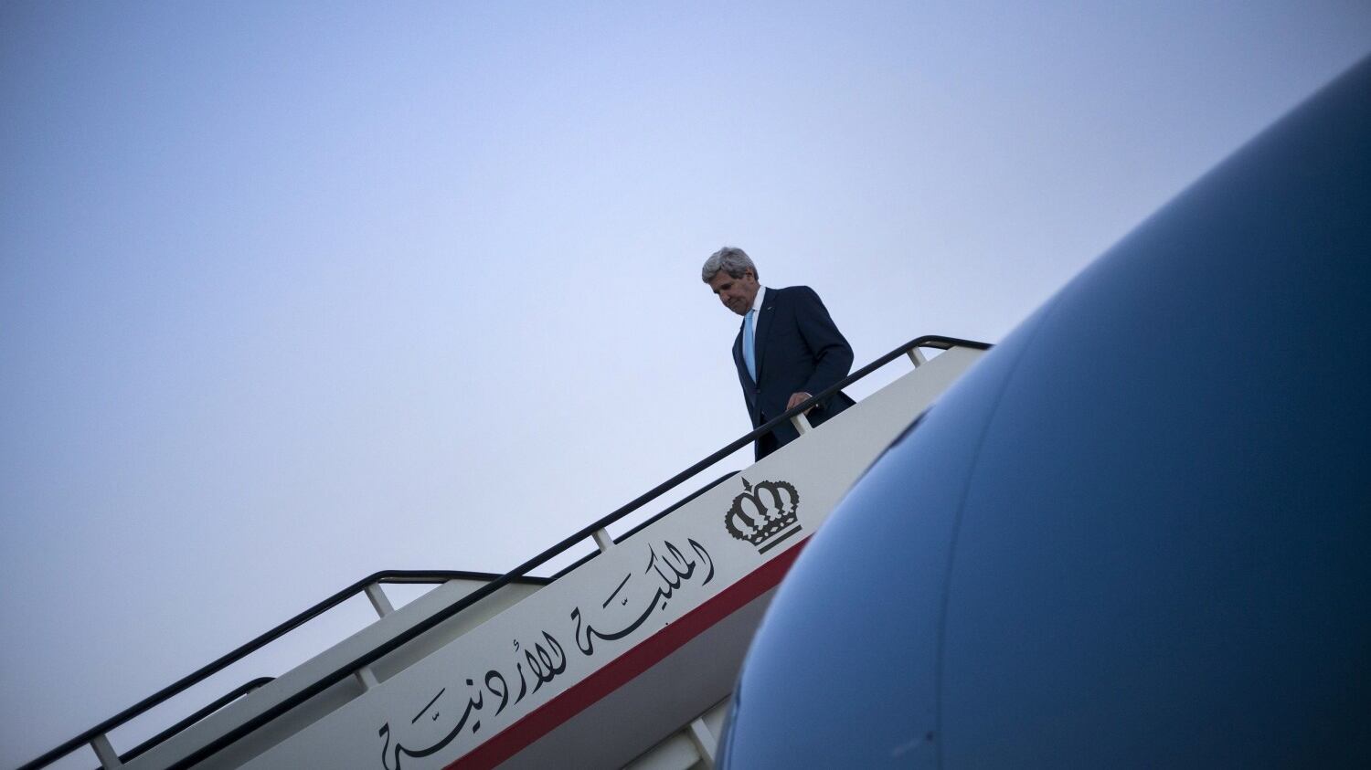Iraq, Kerry a sorpresa a Baghdad per fare pressioni su al-Maliki