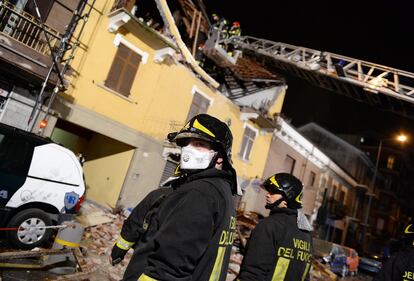Crolla una palazzina a Torino, le immagini dell'incidente 2