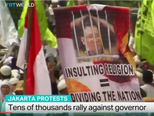 Indonesia, marcia islamica contro il governatore cristiano