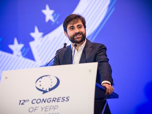 Gamberale Paoletti confermato vice presidente dei giovani del Ppe