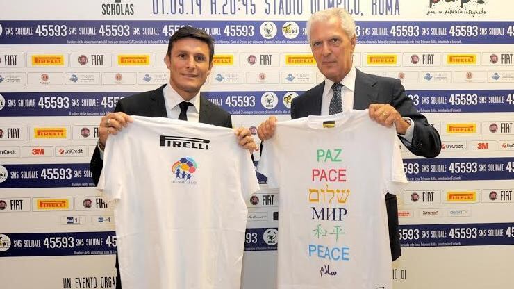 Una partita per la pace: in campo il Papa