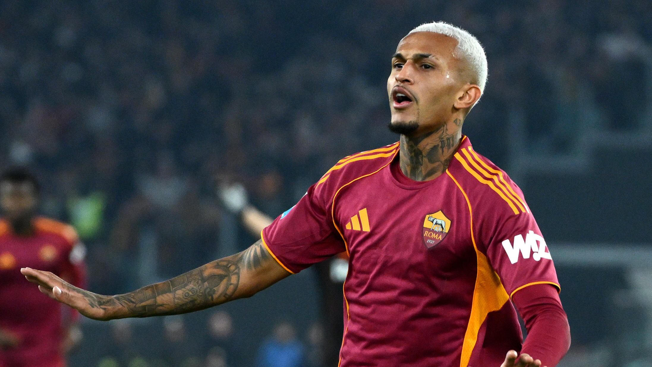 La Roma supera di misura il Como all'Olimpico: basta un lampo di Wesley