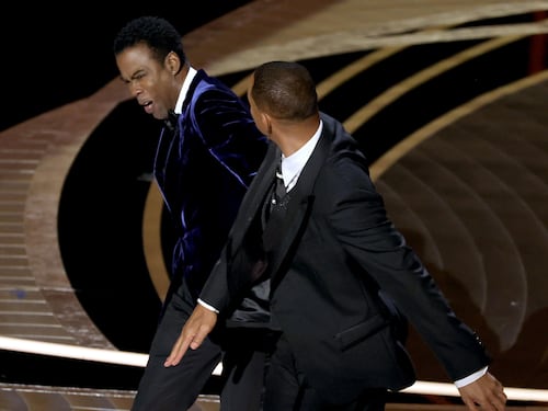 Will Smith e lo schiaffo agli Oscar: Chris Rock rompe il silenzio dopo un anno