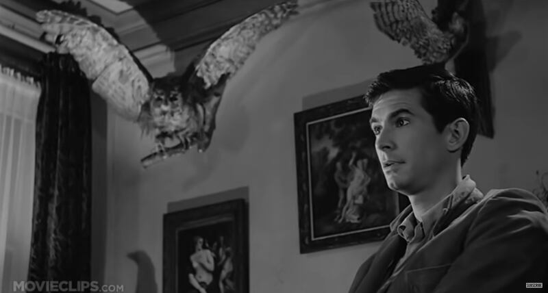 Anthony Perkins nei panni di Norman Bates in “Psyco”, film tratto dalle vicende reali di Ed Gein