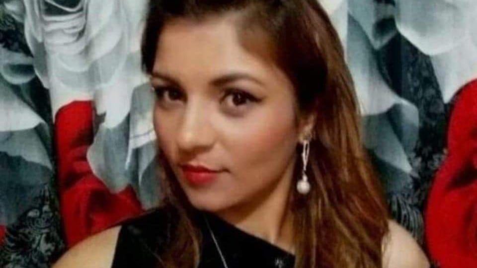 Denuncia l'ex per stalking e si suicida. L'agghiacciante dedica di lui: "Mia Regina"