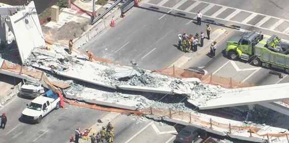 Miami, crolla ponte pedonale sulle auto 4