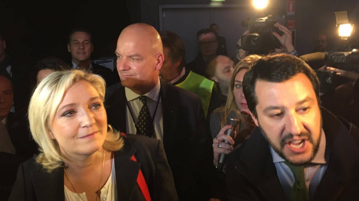 427mila euro in vino e gemelli. Ue accusa il gruppo della Lega