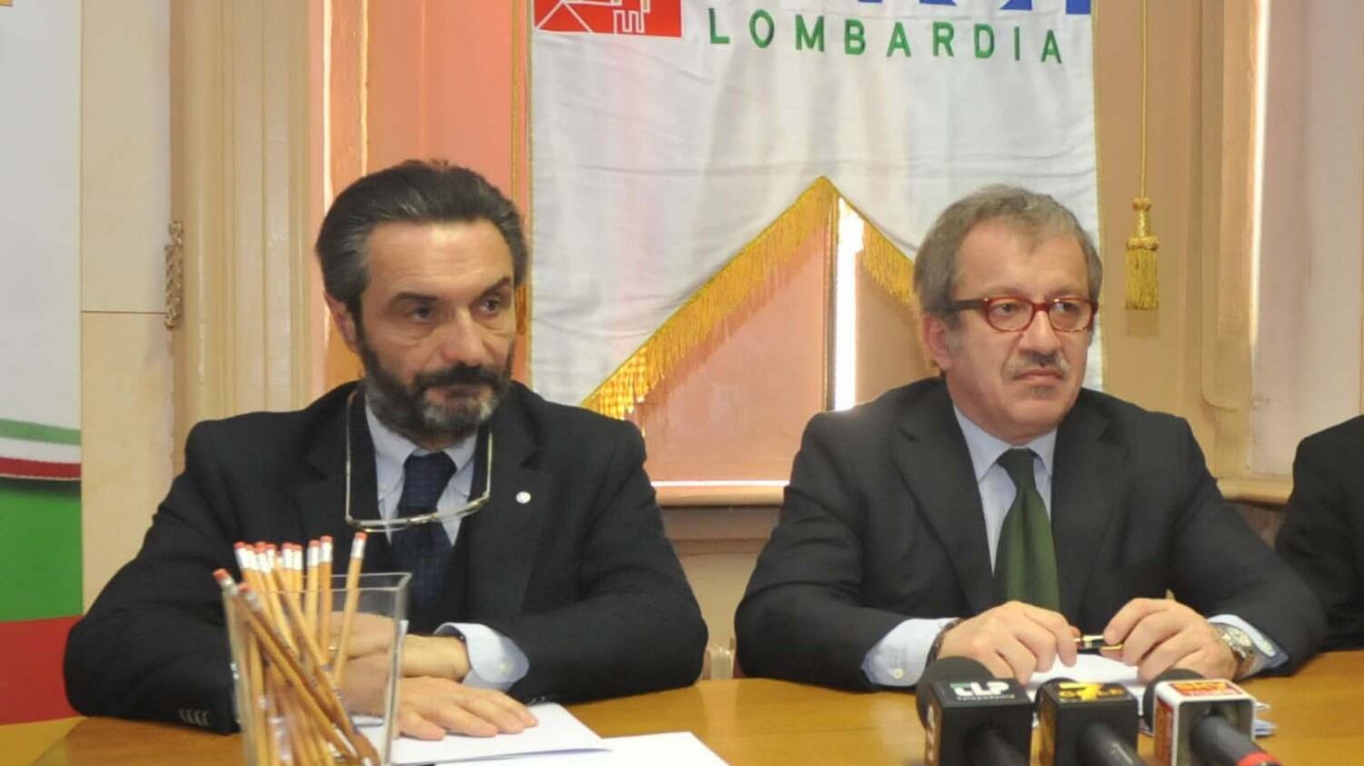 La corsa a ostacoli di Fontana: è l'ora dei sondaggi