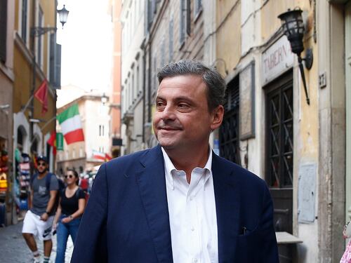 Calenda indica Gualtieri e insulta: "Michetti incapace..."