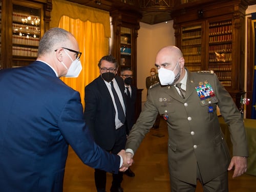 Al via la collaborazione tra Autogrill ed Esercito per valorizzare i talenti