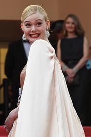 Elle Fanning, al Festival come una principessa 4