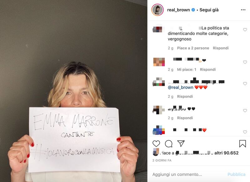 Fan di Emma Marrone contro il governo giallorosso