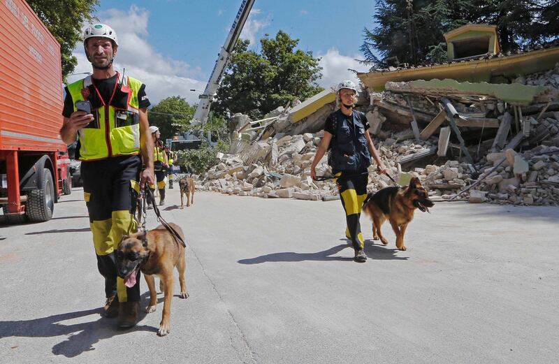 Emma Marrone sensibilizza i fan per il terremoto: foto 11