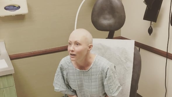 Shannen Doherty sta meglio: le cure contro il cancro fanno effetto