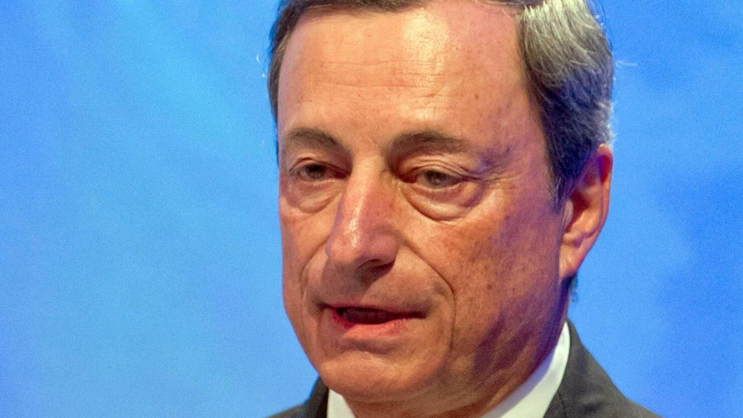 Draghi: «Tagliare i tassi è possibile»