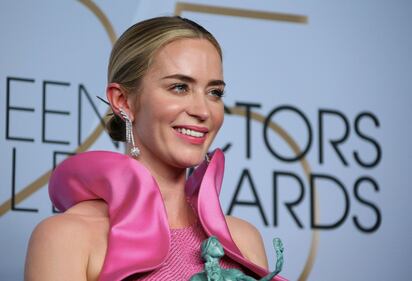 Emily Blunt e il vagina dress ai Sag Awards, foto 2