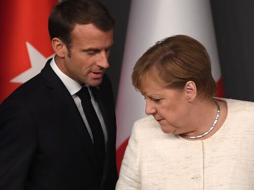 "L'Italia salva grazie a Macron". Furia di Berlino per la manovra