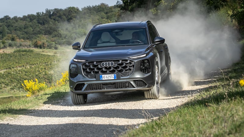 Nuova Audi Q7, il lusso passa dallo spazio