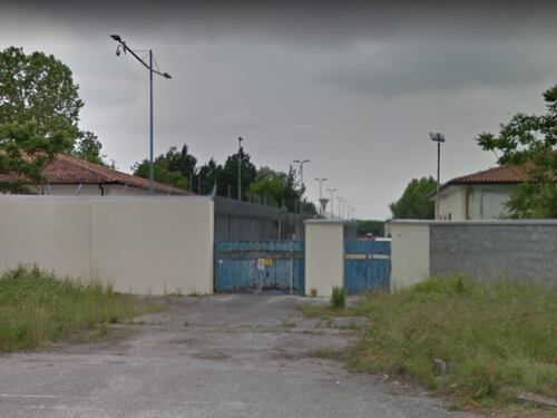 Il magrebino pluripregiudicato: botte alla ex, sequestro del parroco e la rapina con pistola