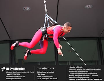 La danza sui monumenti per le Olimpiadi 9