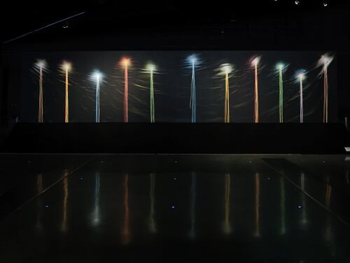 Malpensa, "Exit Lights" di Omar Hassan illumina la Porta di Milano