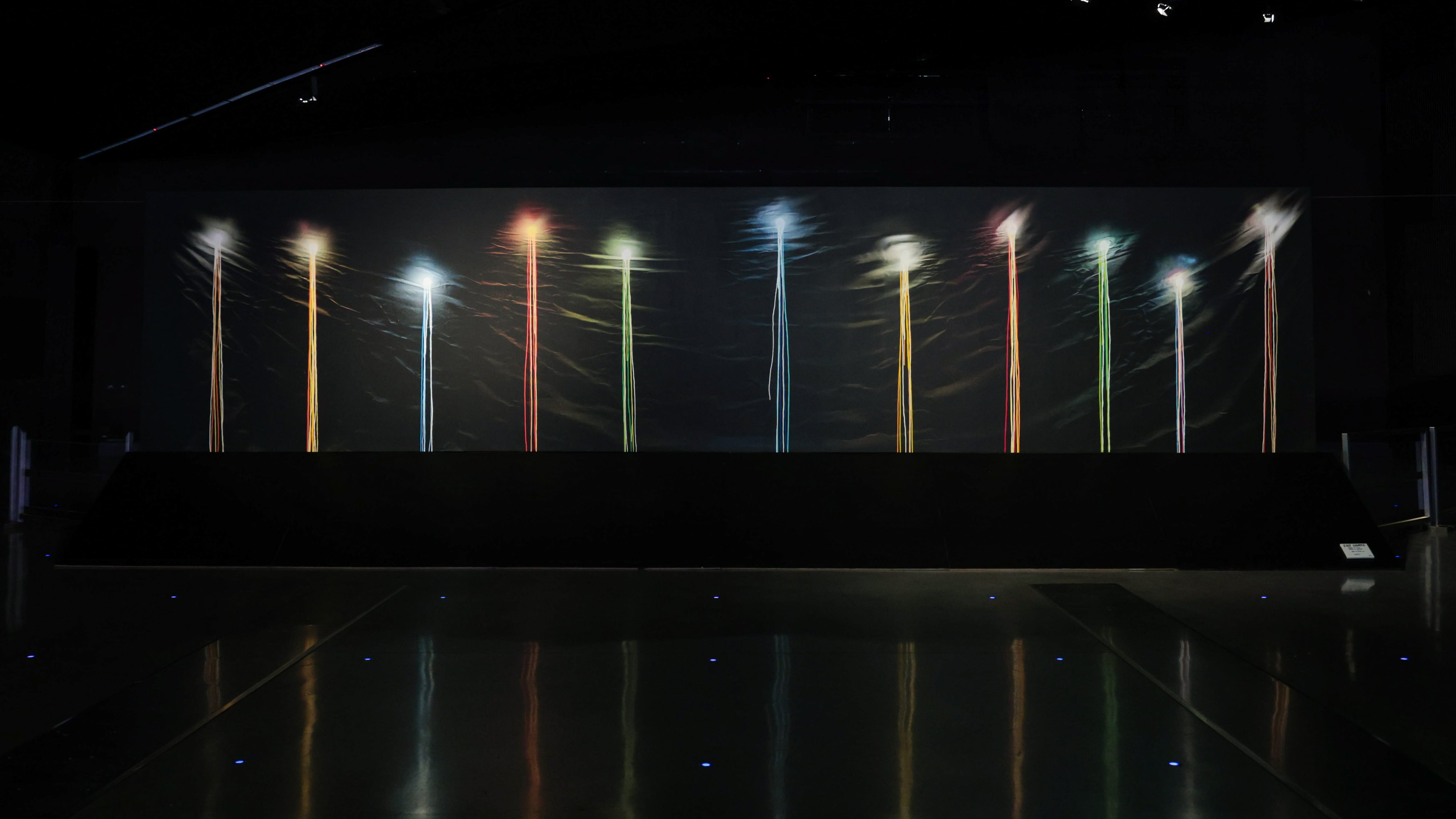 Malpensa, "Exit Lights" di Omar Hassan illumina la Porta di Milano