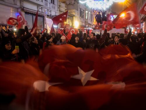 Hacker pro-Erdogan violano migliaia di account Twitter